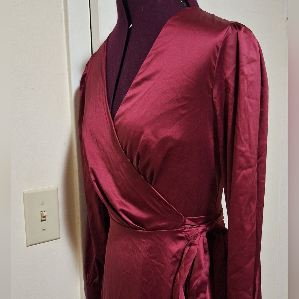 Shein red waist tie, high-low, long sleeve silk dress w/ button cuffs. Sz S - Picture 4 of 6
